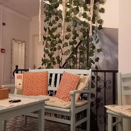 Nil House Bed and Breakfast Ayvalı