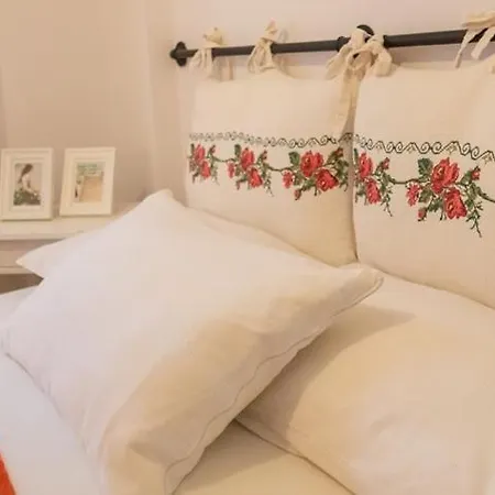 Nil House Bed and Breakfast Ayvalı